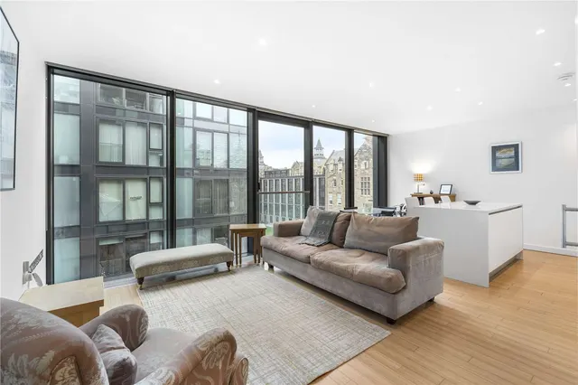 Photo 2 — Simpson Loan, Quartermile, Edinburgh, EH3 9GG