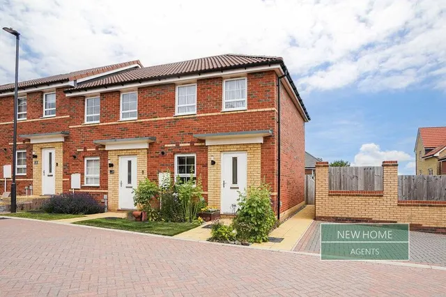 Corncrake Drive, Whitby, North Yorkshire, YO22, photo 1