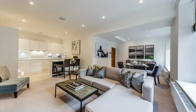 Rainville Road, LONDON, photo 1
