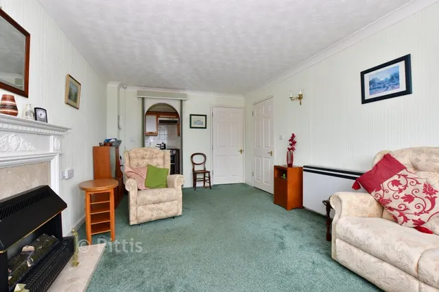 Currie Road, Sandown, PO36, photo 3