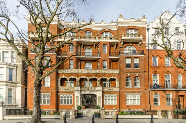 5 Moscow Mansions, 224 Cromwell Road, London, photo 1