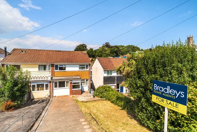 Barewell Road, St Marychurch, Torquay, Devon, TQ1