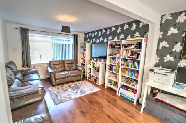 Norfolk Crescent, Manchester, M35, photo 2