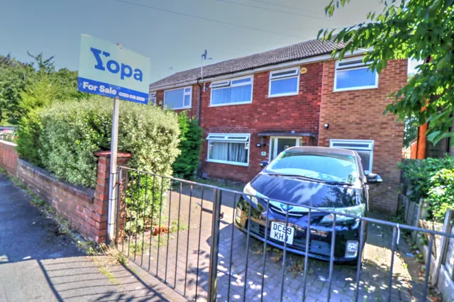 Norfolk Crescent, Manchester, M35, photo 1