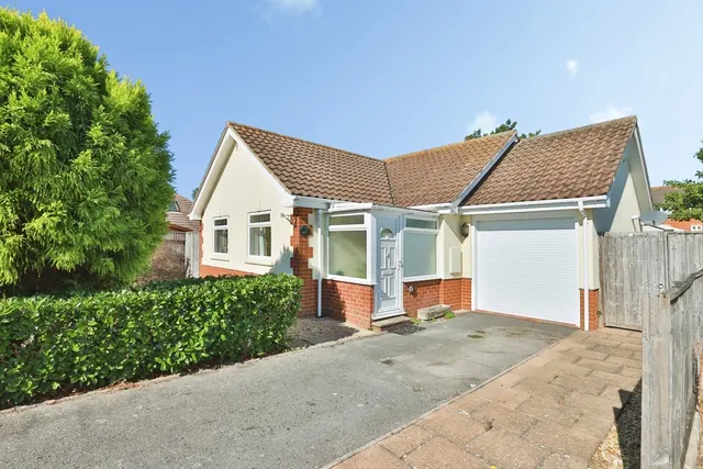 Pennant Way, Christchurch, BH23, photo 1