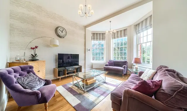 Photo 2 — Glanville Way, Epsom, KT19