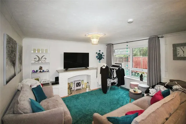 Photo 2 — Ravel Close, Basingstoke, Hampshire, RG22