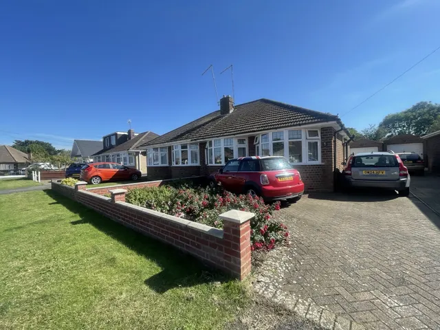 Bouverie Road NN4, photo 1