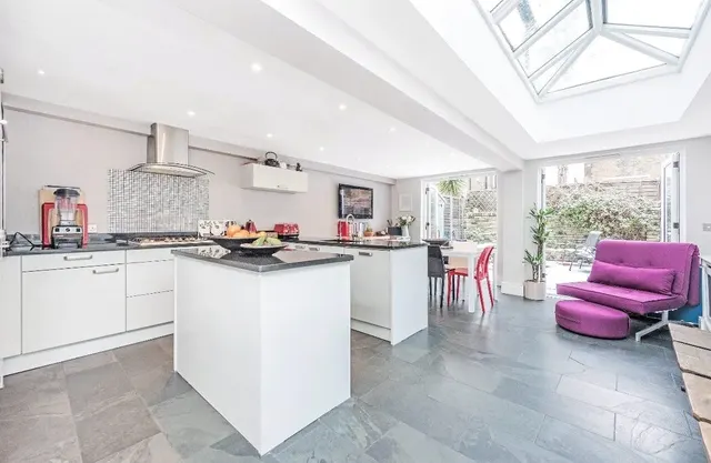 Breer Street, Fulham, London, SW6, photo 1