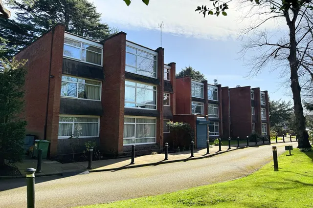 Moss Manor, Sale, photo 1