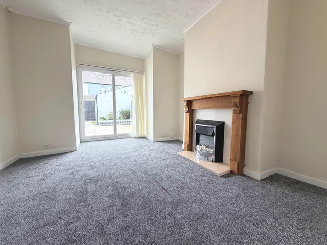 Photo 3 — Hudson Road, Blackpool, FY1 6LY