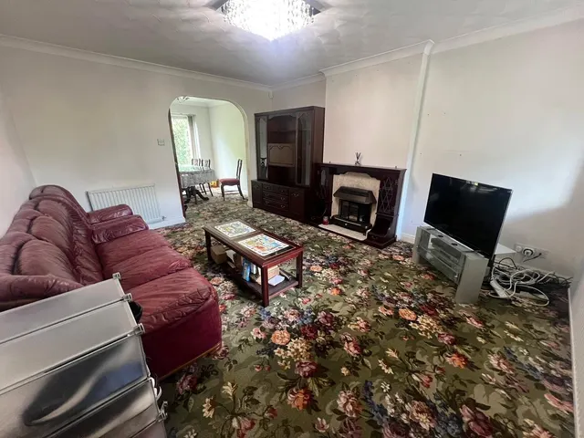 Photo 2 — Pentland Close, Hazel Grove, Stockport, Greater Manchester, SK7