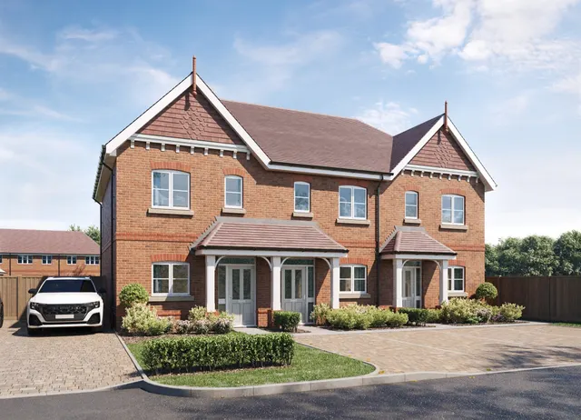 De Havilland Place, White Waltham Village, SL6, photo 1