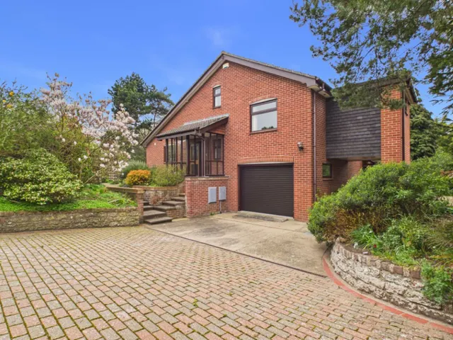 Stradbroke Road, Lowestoft, photo 1