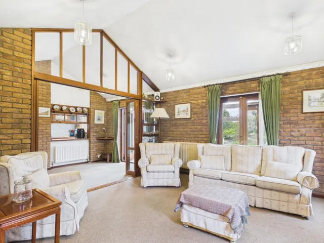 Stradbroke Road, Lowestoft, photo 2