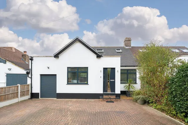 Powder Mill Lane, TW2, photo 1