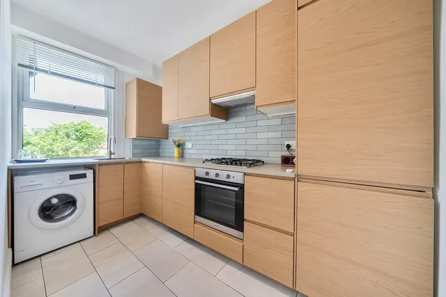 Photo 3 — Friern Road, SE22
