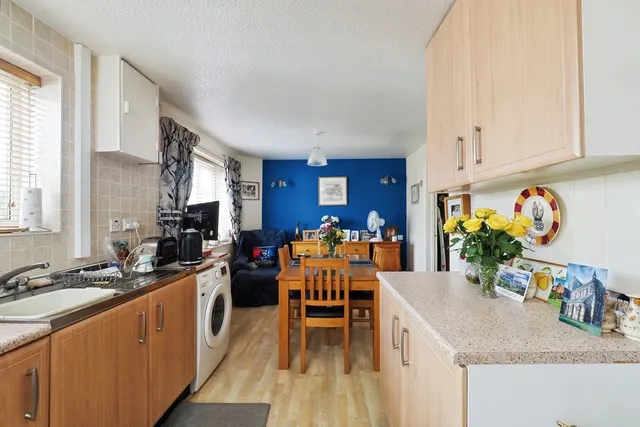 Photo 2 — Tevery Close, Stapleford, Nottingham, Nottinghamshire, NG9