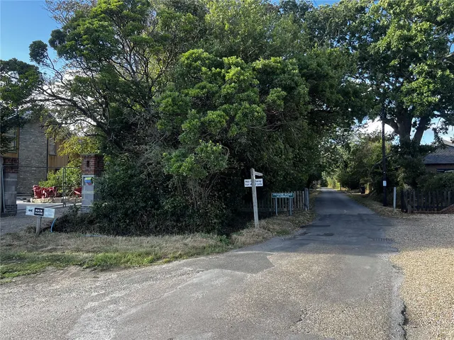 Photo 3 — Yaldhurst Lane, Pennington, Lymington, Hampshire, SO41 8HD