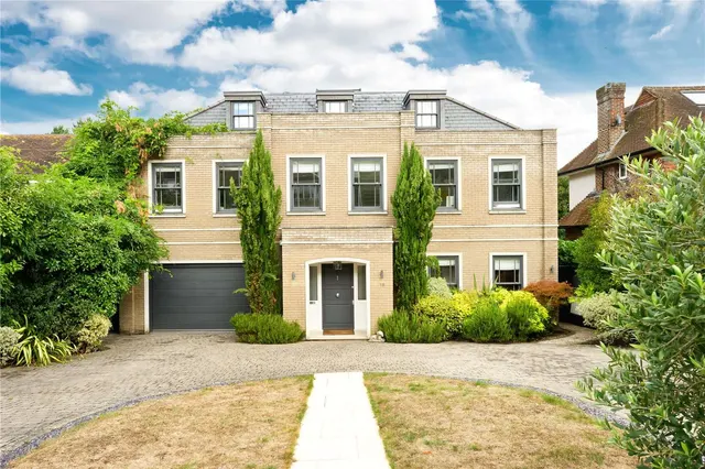 Wayneflete Tower Avenue, Esher, Surrey, KT10 8QG, photo 1