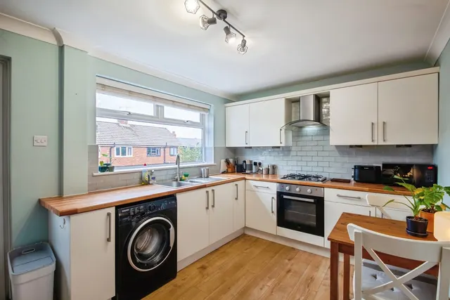 Photo 2 — Barlow Road, Sheffield, S6