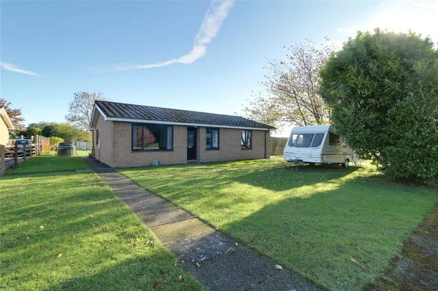 Middlegate Lane, Elsham Wolds, DN20, photo 1