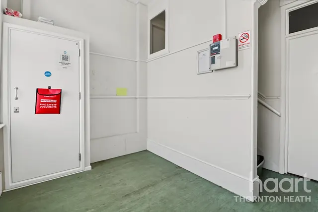 Ritherdon Road, London, SW17, photo 2
