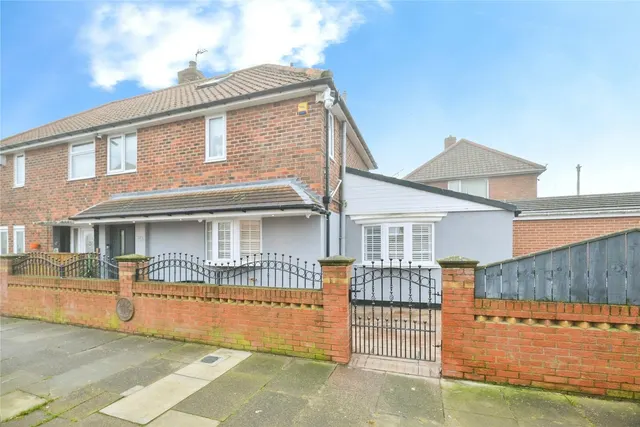 Rossett Walk, MIDDLESBROUGH, Cleveland, TS3, photo 1