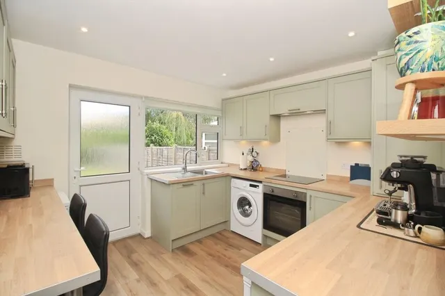 Photo 3 — Arnolds Crescent, Newbold Verdon, Leicestershire, LE9