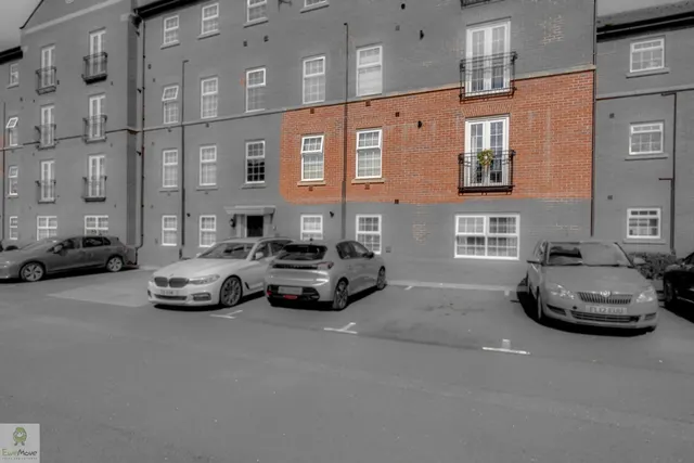 Crooked Bridge Court St. Georges Parkway, Stafford, ST16, photo 2