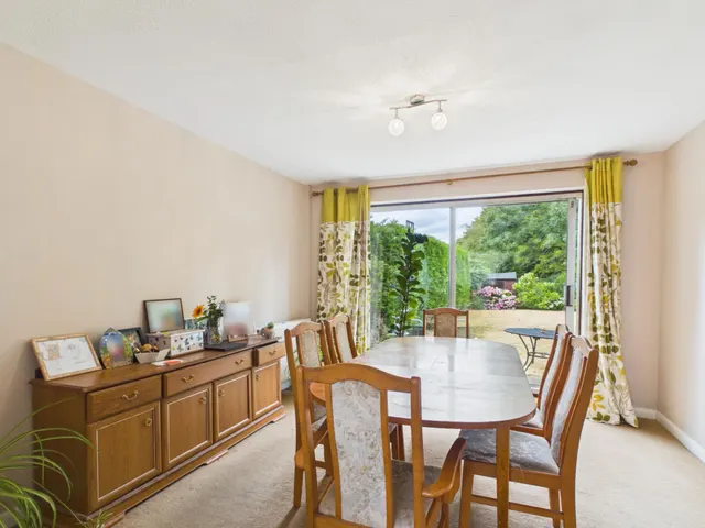 Photo 3 — Underwood Road, Southcote, Reading, RG30
