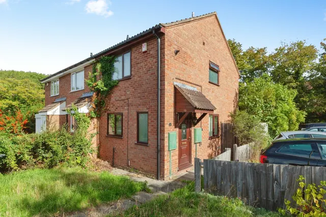 Blackthorn Drive, Leicester, LE4, photo 1