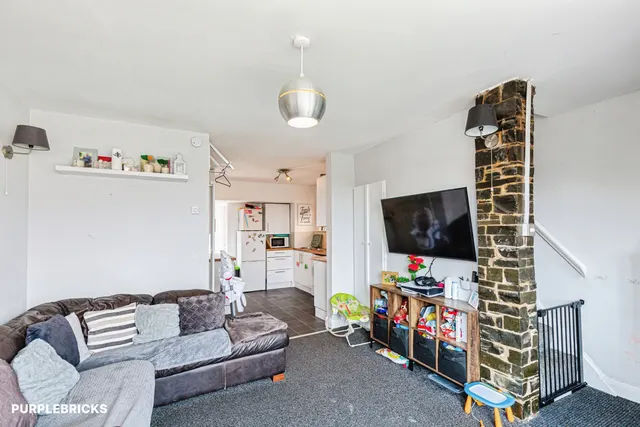 Levine Avenue, Blackpool, FY4, photo 3