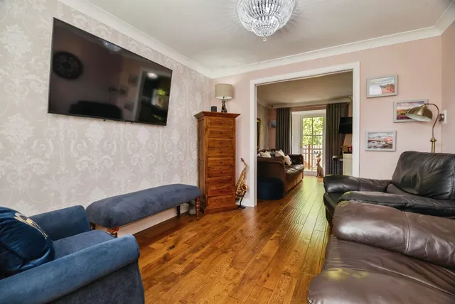 Photo 3 — Buttercup Close, Stockton-On-Tees