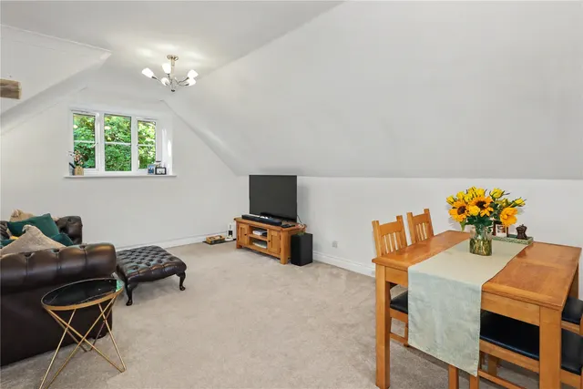 Century Court, Woking, GU21, photo 2