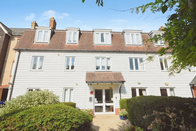 Roche Close, Rochford, Essex, SS4, photo 1