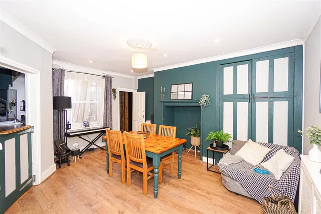 Devonshire Road, Hastings, photo 3
