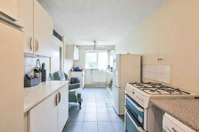 Photo 2 — 457 Stafford Court, Copley Close, London