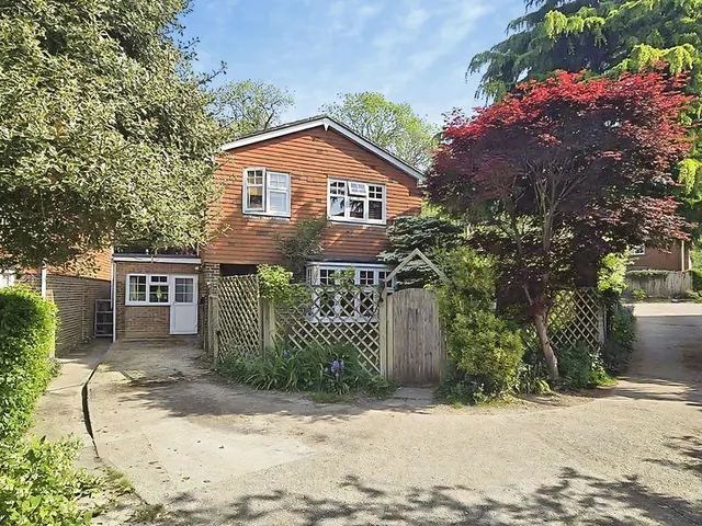 The Bostal, Upper Beeding, BN44, photo 1
