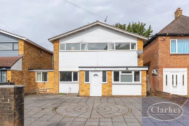 Talbot Drive, Wallisdown, photo 1