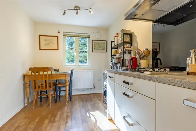 Trotman Walk, Cirencester, GL7, photo 3