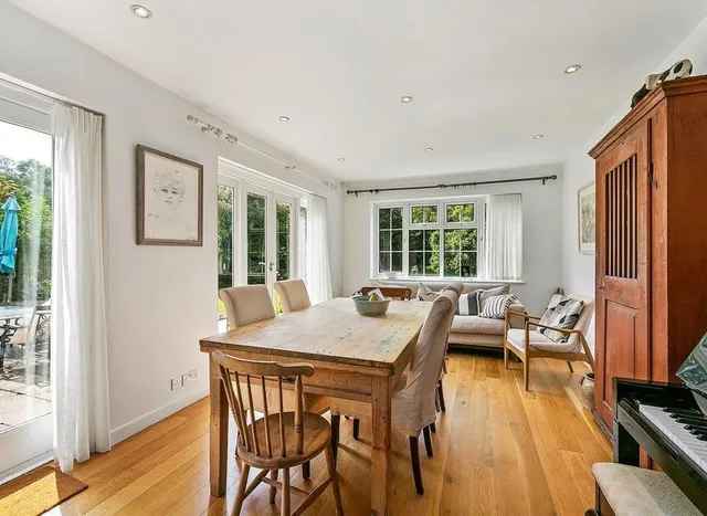 Photo 3 — Roedean Crescent, Putney, SW15