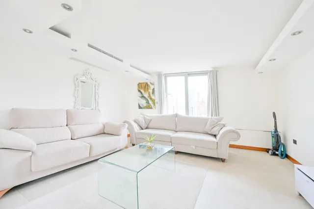 Flat 3, 355 Station Road, Harrow, photo 1