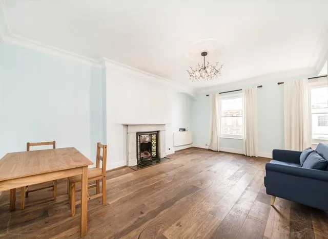 Photo 2 — North End Road, West Kensington, W14