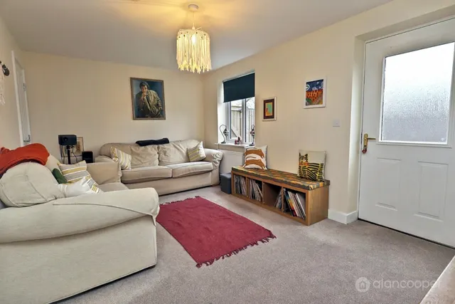Russett Avenue, Manor Fields, CV11, photo 2