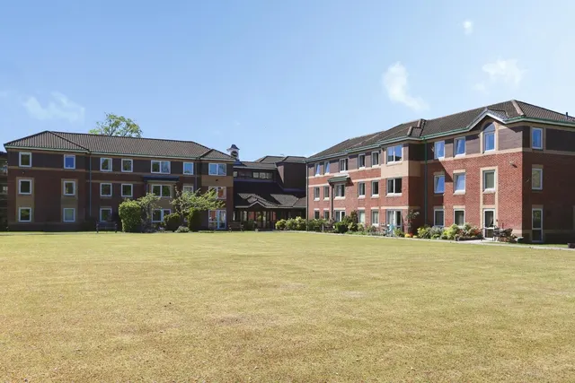 Derby Road, Heaton Moor, SK4, photo 2