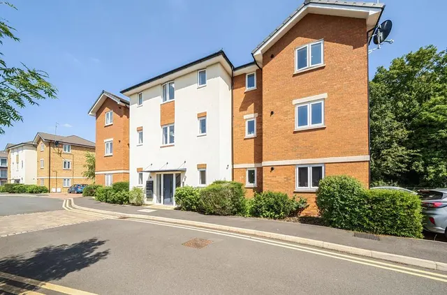Paxton Approach, Harlington, LU5, photo 1
