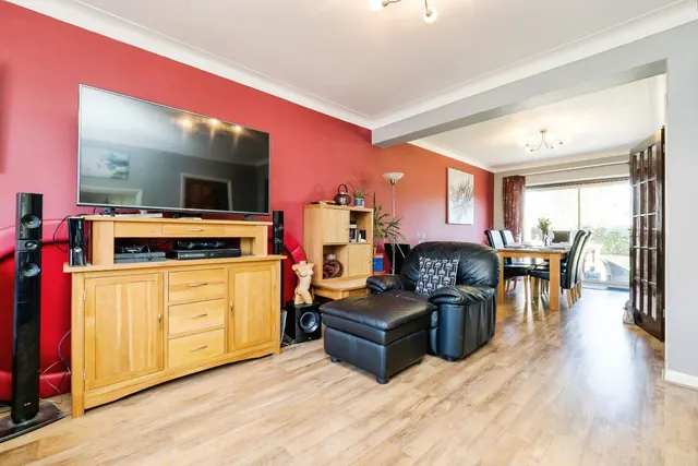 Photo 3 — Franmil Road, Hornchurch, Essex, RM12