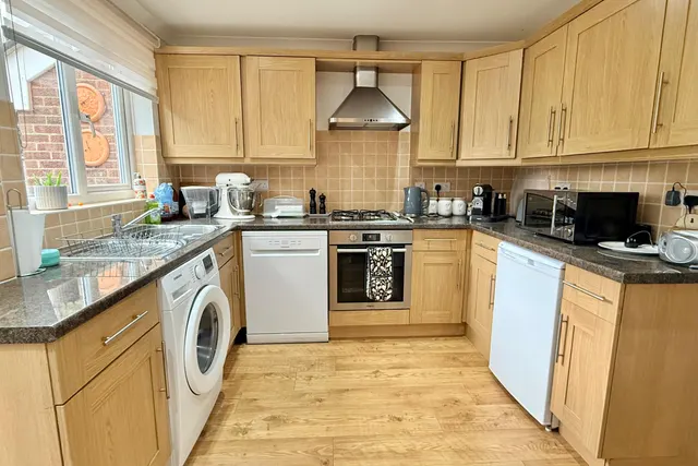 Pealsham Gardens, Fordingbridge, SP6, photo 3