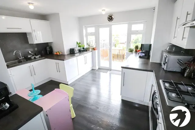 Elstree Gardens, Belvedere, DA17, photo 3
